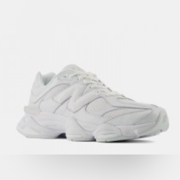 New Balance White Athletic Shoes - Picture 2 of 5